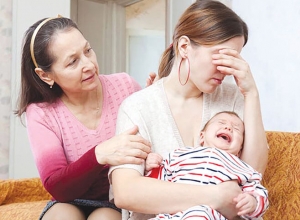 Mách bạn cách chữa mờ mắt sau sinh hiệu quả an toàn